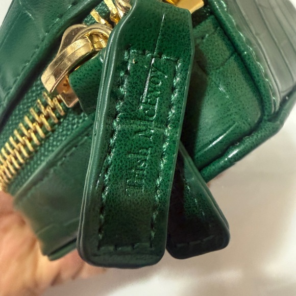 Trish McEvoy Makeup Planner, dark green Green Croc-Embossed. In New conditions - Picture 7 of 12
